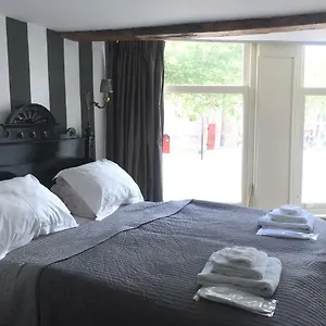 Old Bed & Breakfast